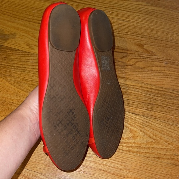 TORY BURCH RED SHOES FLATS 8.5 - Picture 6 of 8